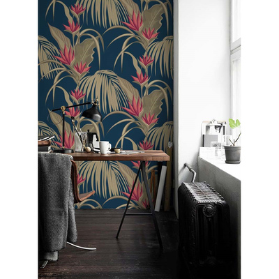 Fotobehang Rust tussen de rode bloemen