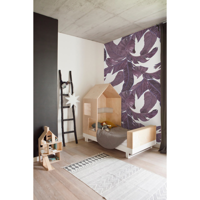 Fotobehang Rusten in de schaduw van bananenbladeren