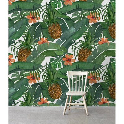 Fotobehang Ananassen verstopt in bladeren