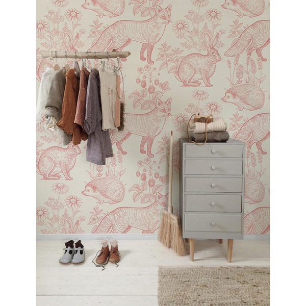 Fotobehang In het hart van het bos tussen dieren en bloemen