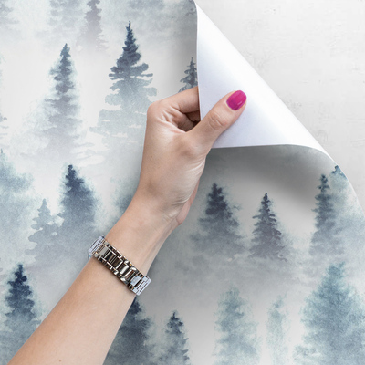 Fotobehang Bos gehuld in dikke mist