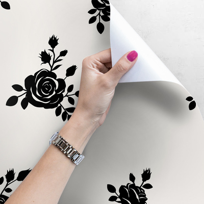 Fotobehang Ochtend tussen de rozen