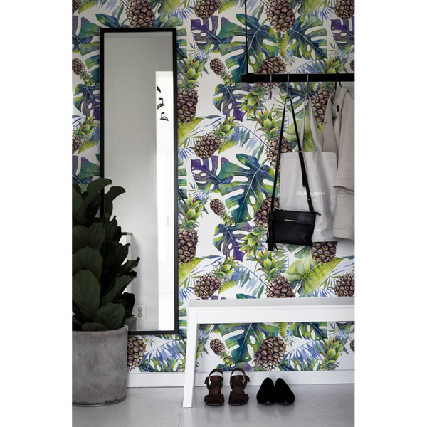 Fotobehang Ananas in regenboogbladeren