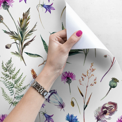 Fotobehang Tussen de korenbloemen en varens