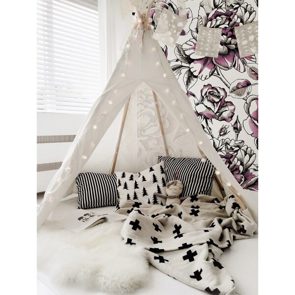 Fotobehang Sprookjesachtige paarse rozen