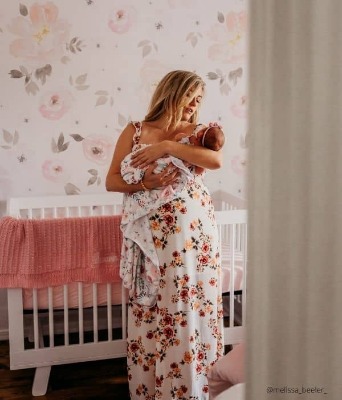 Fotobehang Discrete boterbloemen