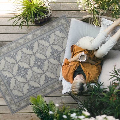 Buitenkleed Een delicate compositie van patronen