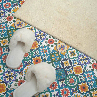 Zelfklevende vinyltegels Geometrie en bloemsierkunst in harmonie