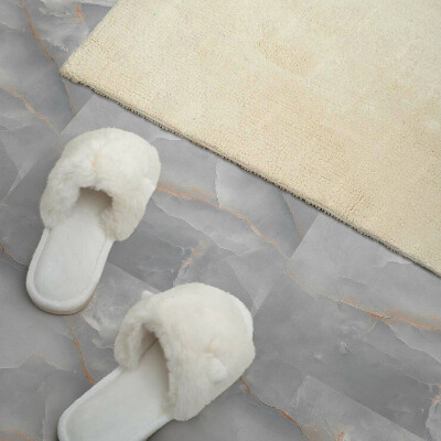 Vinyl tegels zelfklevend Stijlvol marmerpatroon in een klassieke uitvoering