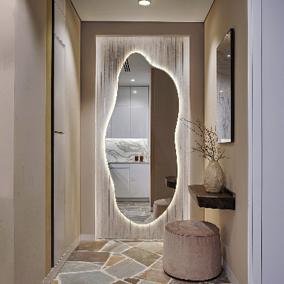 Asymmetrische spiegel met verlichting effectief