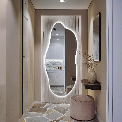 Asymmetrische spiegel met verlichting effectief