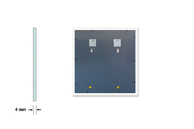 Decoratieve rechthoekige spiegel in een witte lijst