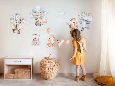 Muurstickers 130x228 Pastelkleurige wezens met ballonnen in de wolken aquarel