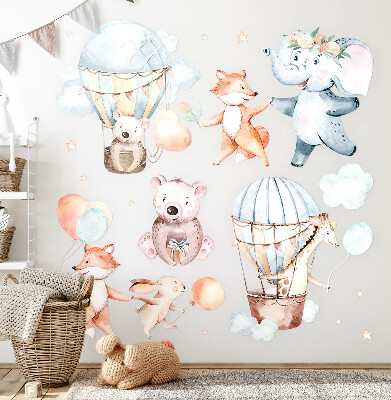 Muurstickers 60x105 Pastelkleurige wezens met ballonnen in de wolken aquarel