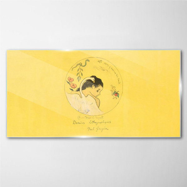 Foto op glas Portret van een vrouw tegen een gele achtergrond