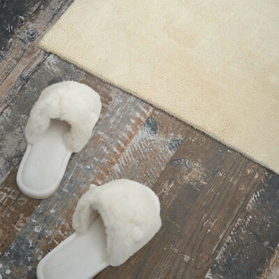 Zelfklevend wandpaneel Natuurlijke planken in een minimalistisch design