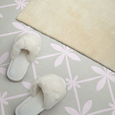 Pvc wandpaneel Meshpatroon met bloemenelementen