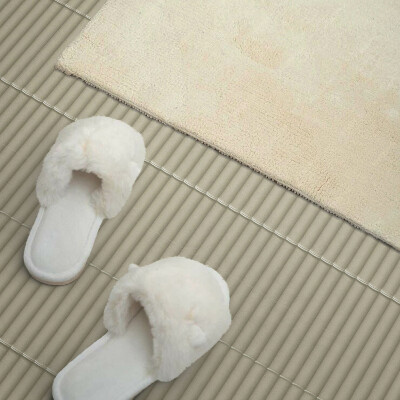 Wandbekleding vinyl Een stijlvol streeppatroon in een moderne uitvoering