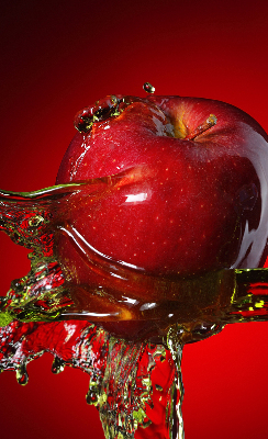 Rolgordijn voor het raam Rode appel in water