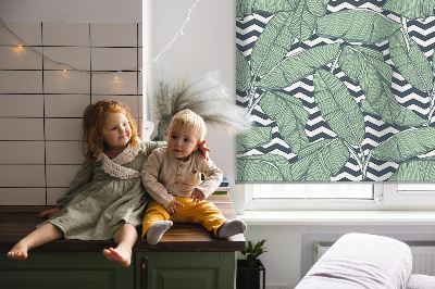 Rolgordijn verduisterend Palmbladeren op een zwart-witte achtergrond