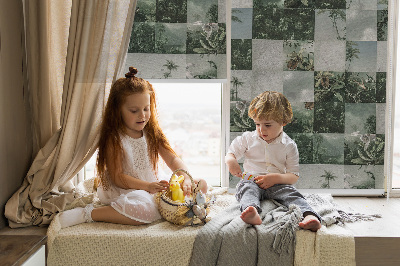 Rolgordijn voor het raam betegelde palmbomen