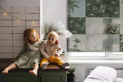 Rolgordijn voor het raam betegelde palmbomen