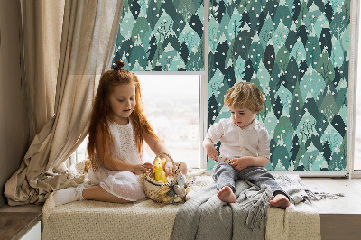 Rolgordijn voor het raam Bos en vallende sneeuw