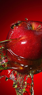 Rolgordijn verduisterend Een appel overgoten met water