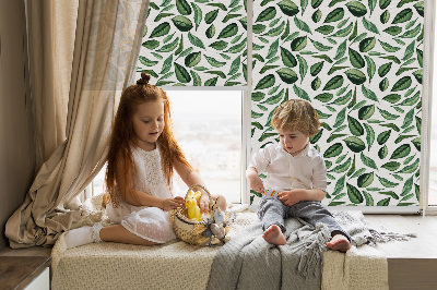 Rolgordijn voor het raam Bladeren vallen van bomen