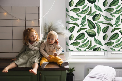 Rolgordijn voor het raam Bladeren vallen van bomen