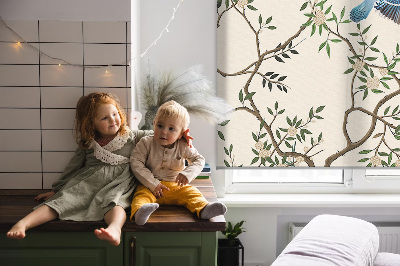 Rolgordijn voor het raam Vogels op een boom