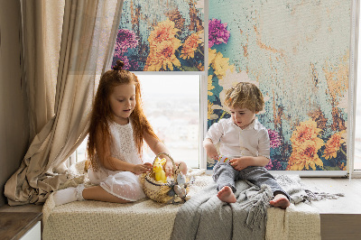 Rolgordijn verduisterend Bloemen op een blauwe achtergrond