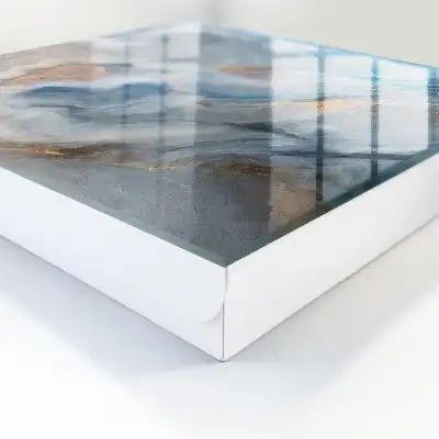 Dromerige abstractie in blauw en grijs