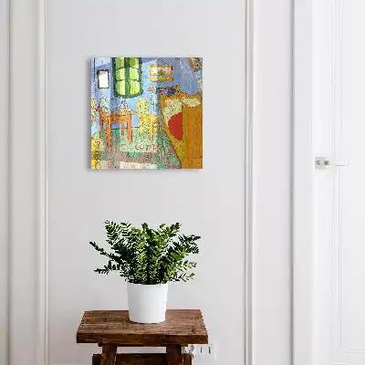 Gezellige kamer met houten meubels