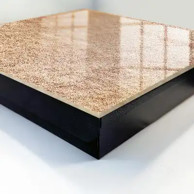 Beige met zandpatroon