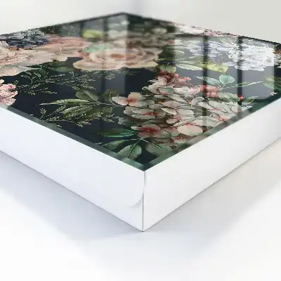 Bloemenpatroon op een donkere achtergrond