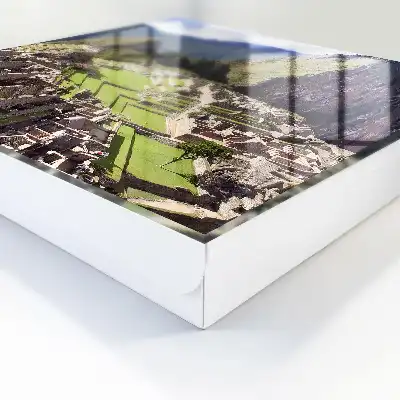 Bergstadje met stenen gebouwen