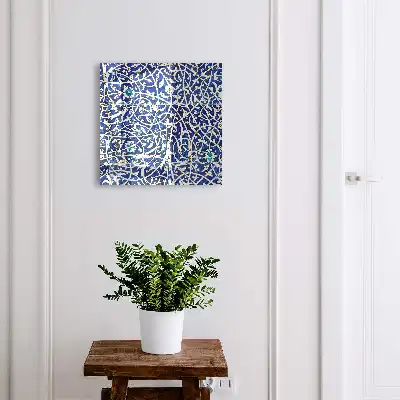 Behang met blauw arabeskpatroon
