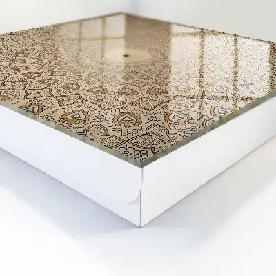 Sierlijke mandala muurdecoratie met symmetrisch design