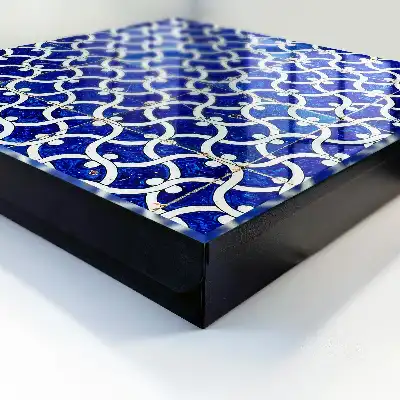 Geometrische witte tegels met patroon