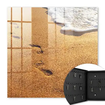 De rust van het strand en de golven van de zee