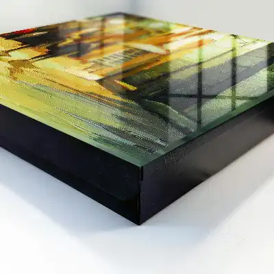 Nachtelijke stad met groene tinten