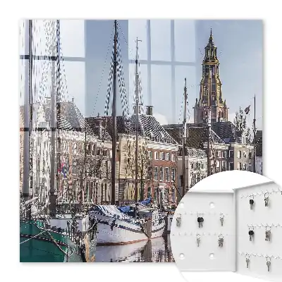 Zeilen op het water vormen een toren