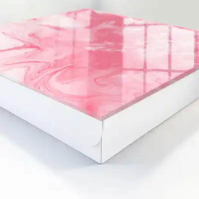 De roze bries van een dynamische compositie