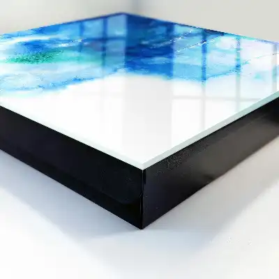 Blauwe golven met groene accenten