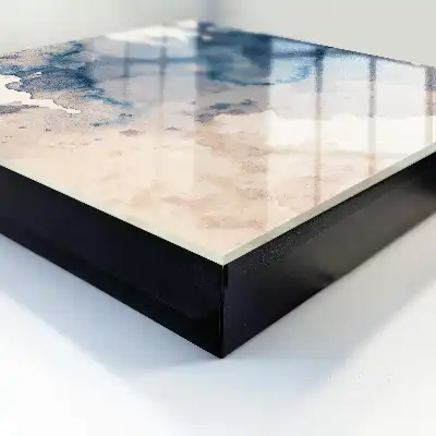 Aquarelvlekken met bruine accenten