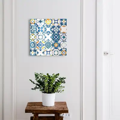 Geometrische patronen met geel contrast