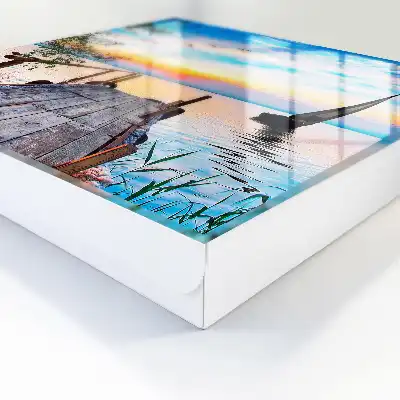 Rustig meerlandschap met zeilboot