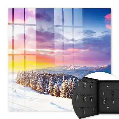 Winterse zonsondergang in het berglandschap