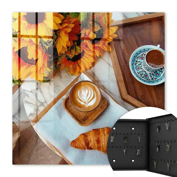 Ochtendmomenten met koffie en croissant